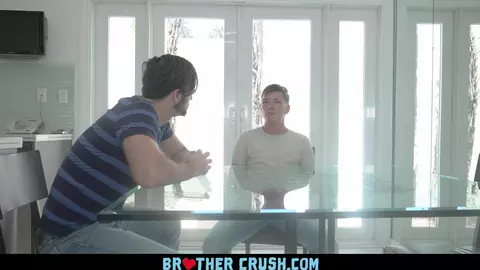 Sous la table (Mason Lear, Lukas Stone)