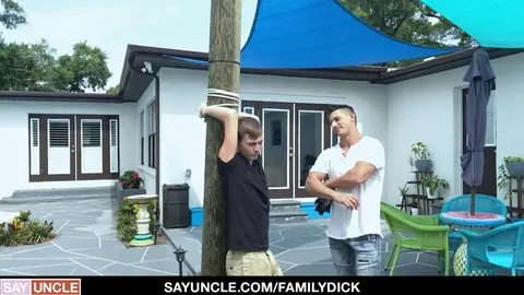 Tout attaché (Jax Thirio, Johnny Hunter)