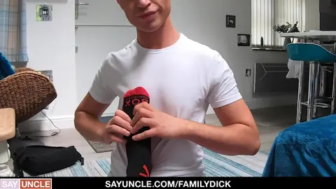 Massage de pieds (James Keresford, Kendrick Thomas)