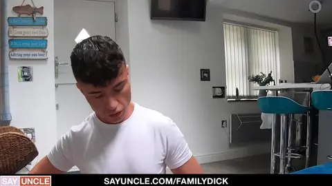 Massage de pieds (James Keresford, Kendrick Thomas)