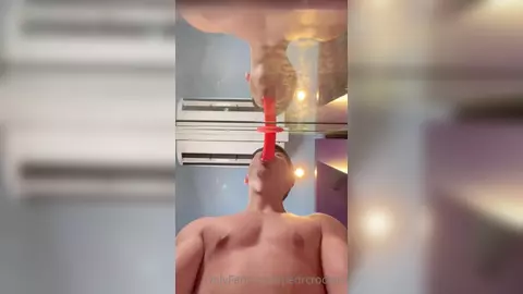 Pedro Rocha — suce & chevauche des dildos