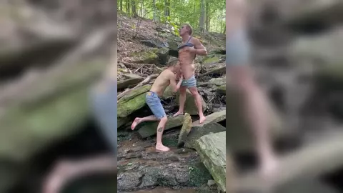 Noah x Grayson — naturiste