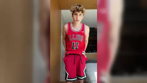 Joue avec mes “balls” — Valsplace