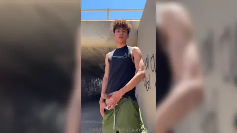 Fais-moi tout — Luca Ambrose