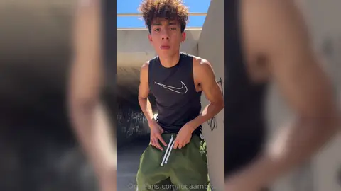 Fais-moi tout — Luca Ambrose