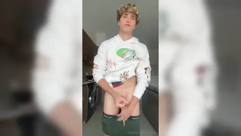 Orgasmes qui secouent — Valentin