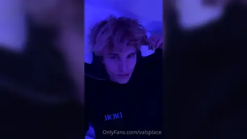 Embrasse-moi fort — Valentin