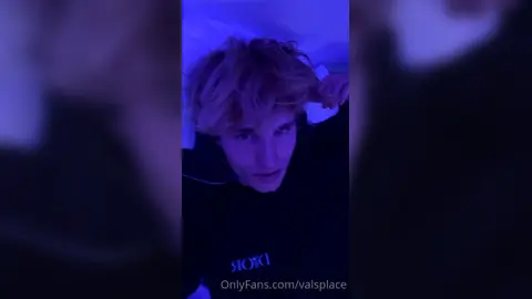 Embrasse-moi fort — Valentin