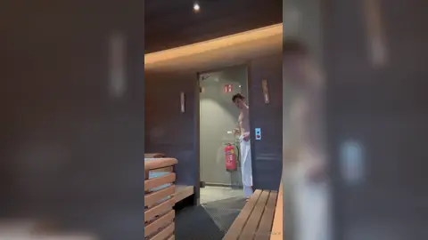 Serviette tombée — Valentin