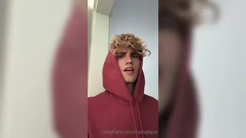 Je peux jouir dedans ? — Valentin