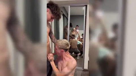 Kitoshelby00 & co — twink suce la bande