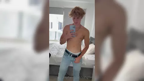 Tu aimes le miroir ? — Valentin