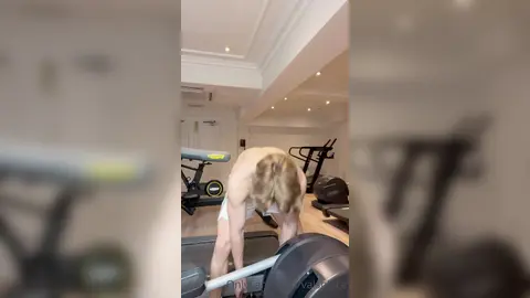 Floppy à la salle — Valentin