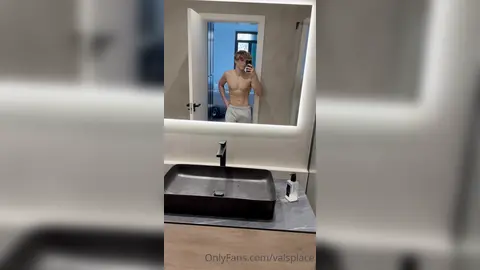 Rends-moi dur — Valentin