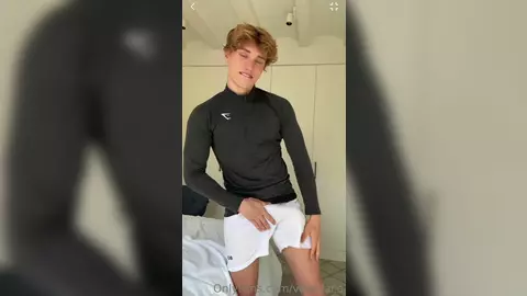 Handstand cochon — Valentin