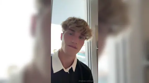 Mon cul est à toi — Valentin