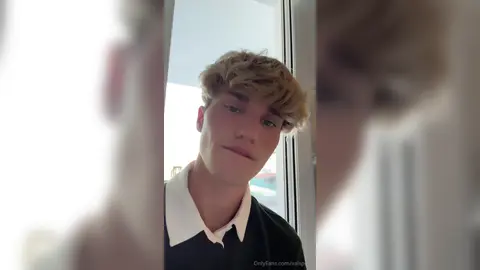 Mon cul est à toi — Valentin