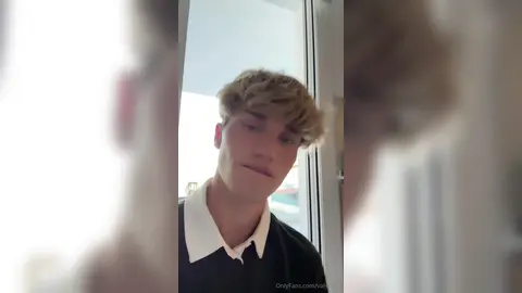 Mon cul est à toi — Valentin