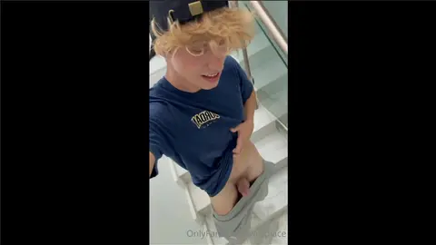 Moi & ma molle — Valentin