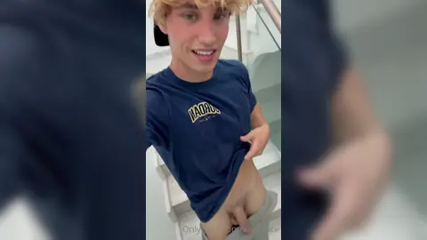 Moi & ma molle — Valentin