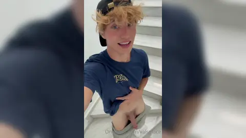 Moi & ma molle — Valentin