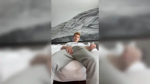 Chaud à l’hôtel — Valentin Mehinagic