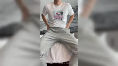 Chaud à l’hôtel — Valentin Mehinagic