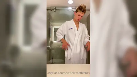 Fantasme à l’évier — Valentin Mehinagic