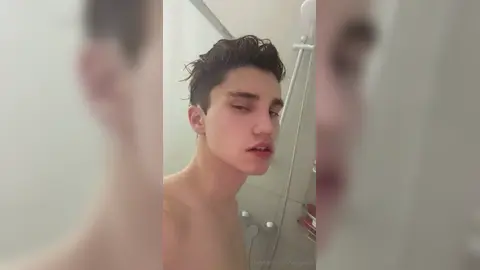 Douche & doigté — Valentin Mehinagic