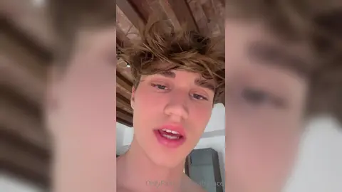 Défonce mon cul juteux — avec Valentin Mehinagic